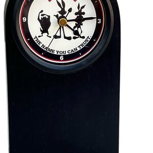 ACME Black Cartoon Silhouette Wall Clock Bugs Bunny Taz Coyote